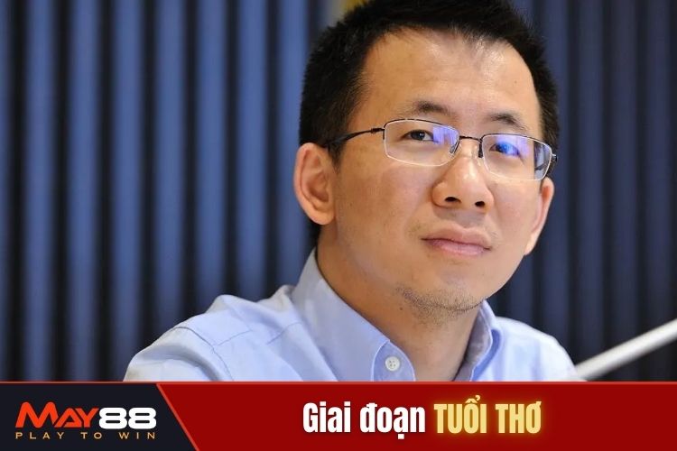 Giai đoạn tuổi thơ của tác giả May88